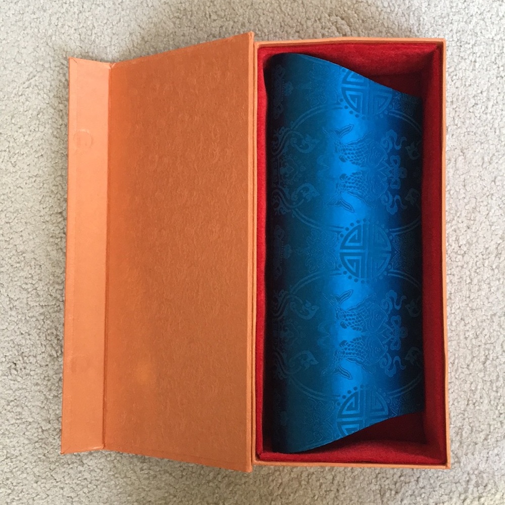 Embroidered Silk Clutch - Picture 3 of 7